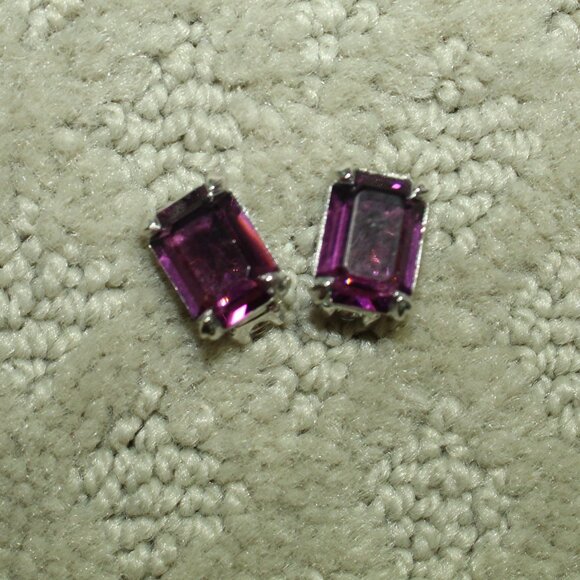 Christian Dior Vtg Signed Silver-Tone Purple Simulated Amethyst Clip On Earrings - Picture 1 of 7